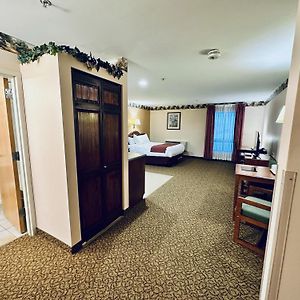 Ivey'S Motor Lodge